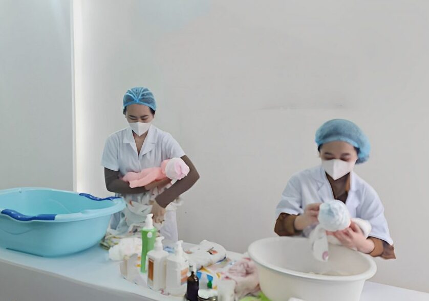 Chứng chỉ Chăm sóc mẹ và bé sau sinh