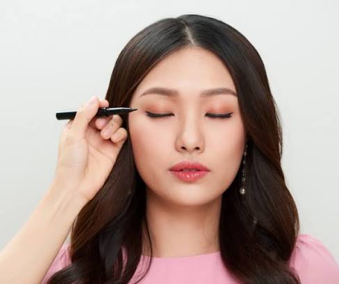 Chứng chỉ Trang điểm thẩm mỹ