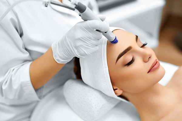 Chứng chỉ Ứng dụng Laser trong chăm sóc sắc đẹp